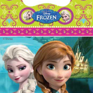 Frozen Parti temanıza uygun plastik parti hediye poşeti 16x24cm ebatlarındadır. Minik misafirleriniz için parti hediyelikleri