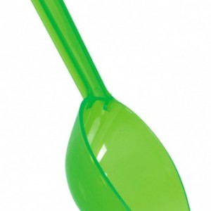 Dayanıklı plastik malzemeden üretilmiş bu kepçenin tutaçının uçunda bir delik bulunur. Dilerseniz bu deliğe bağlayacağınız bir etiketle şeker büfenizde sunacağınız şekerlerin cinlerini belirtebilirsiniz veya kaşığı asarak saklayabilirsiniz.